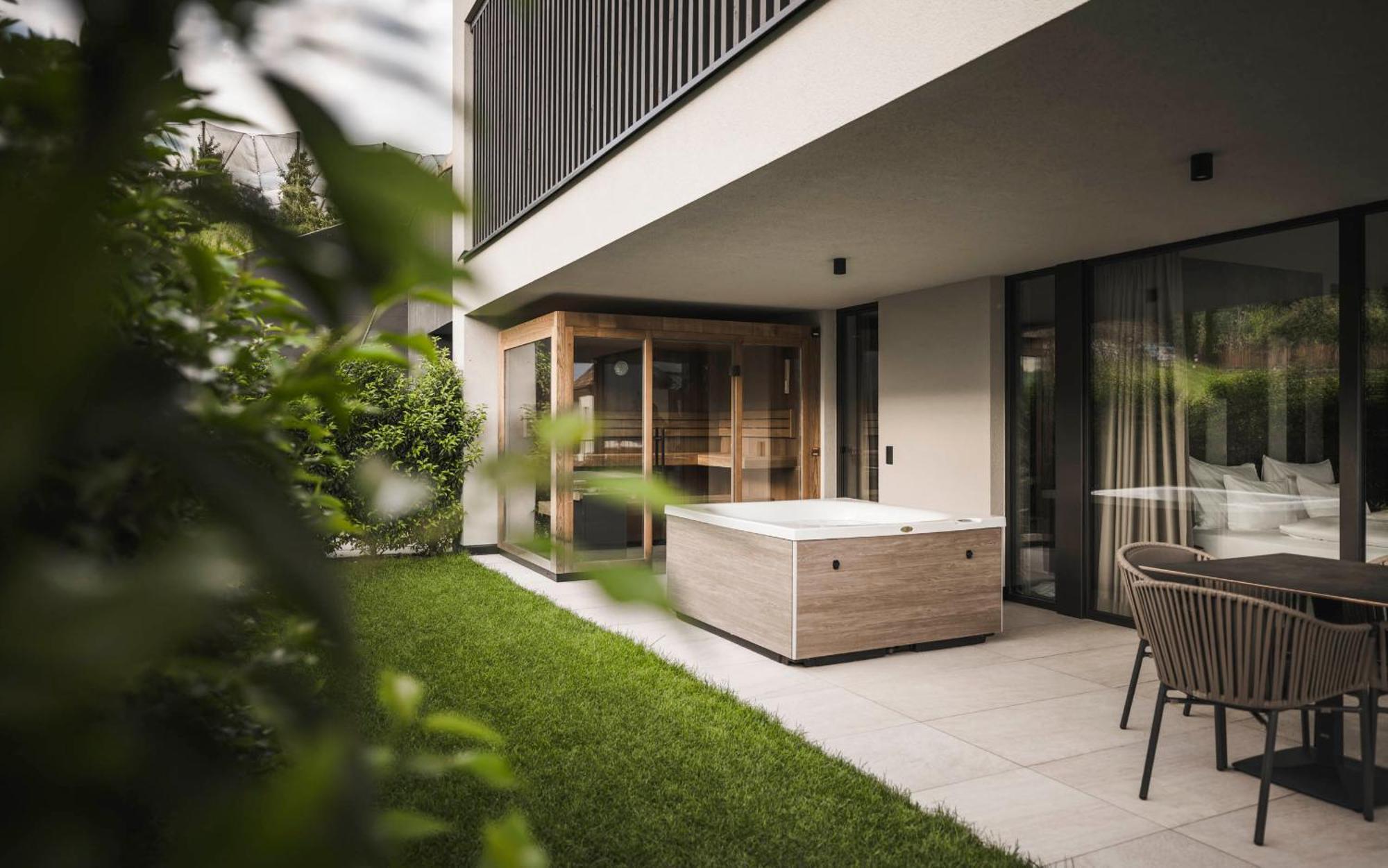 Somvita Suites Tirolo Luaran gambar